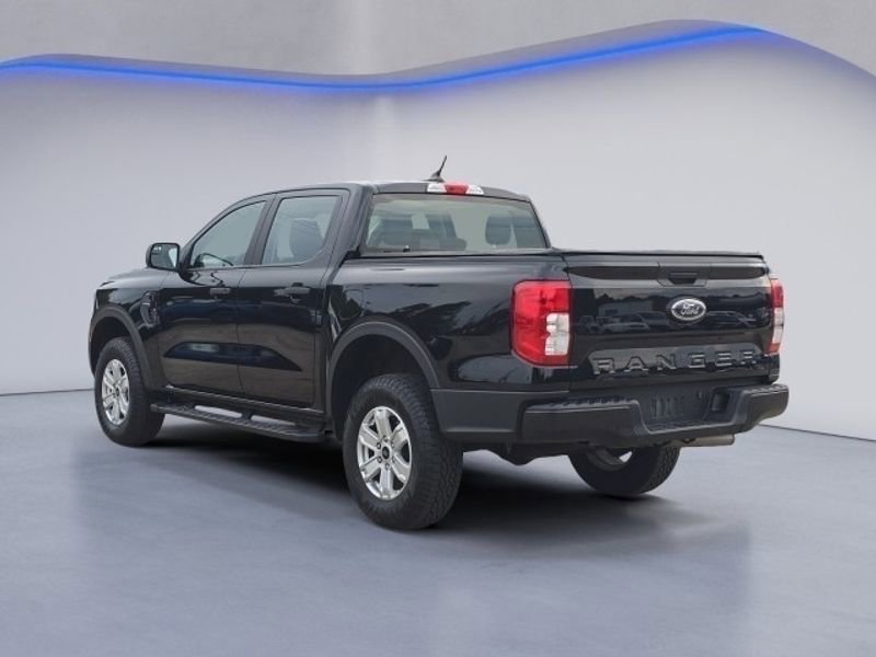 Used 2024 Ford Ranger XL image 4