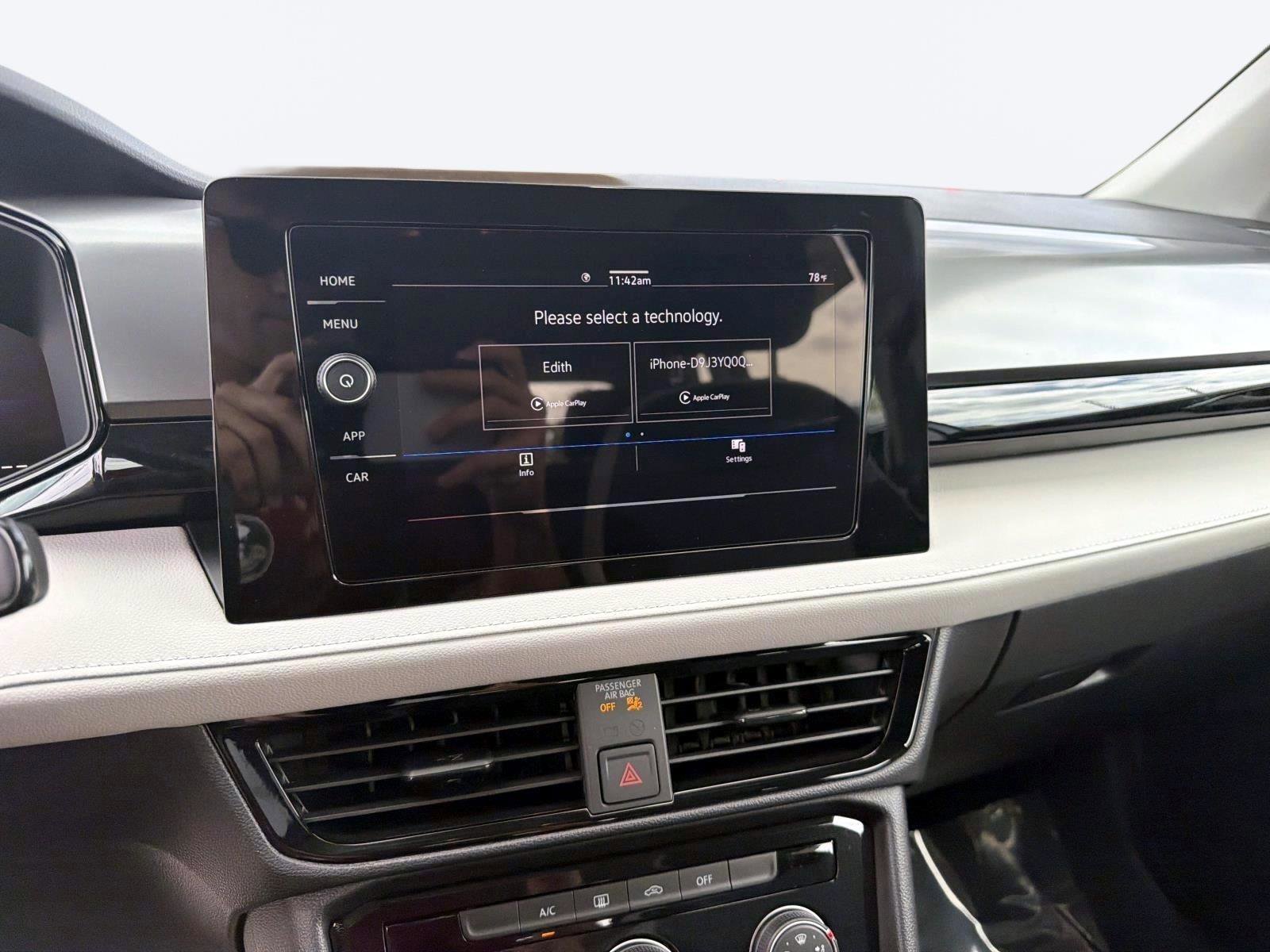 Certified 2025 Volkswagen Taos S image 21