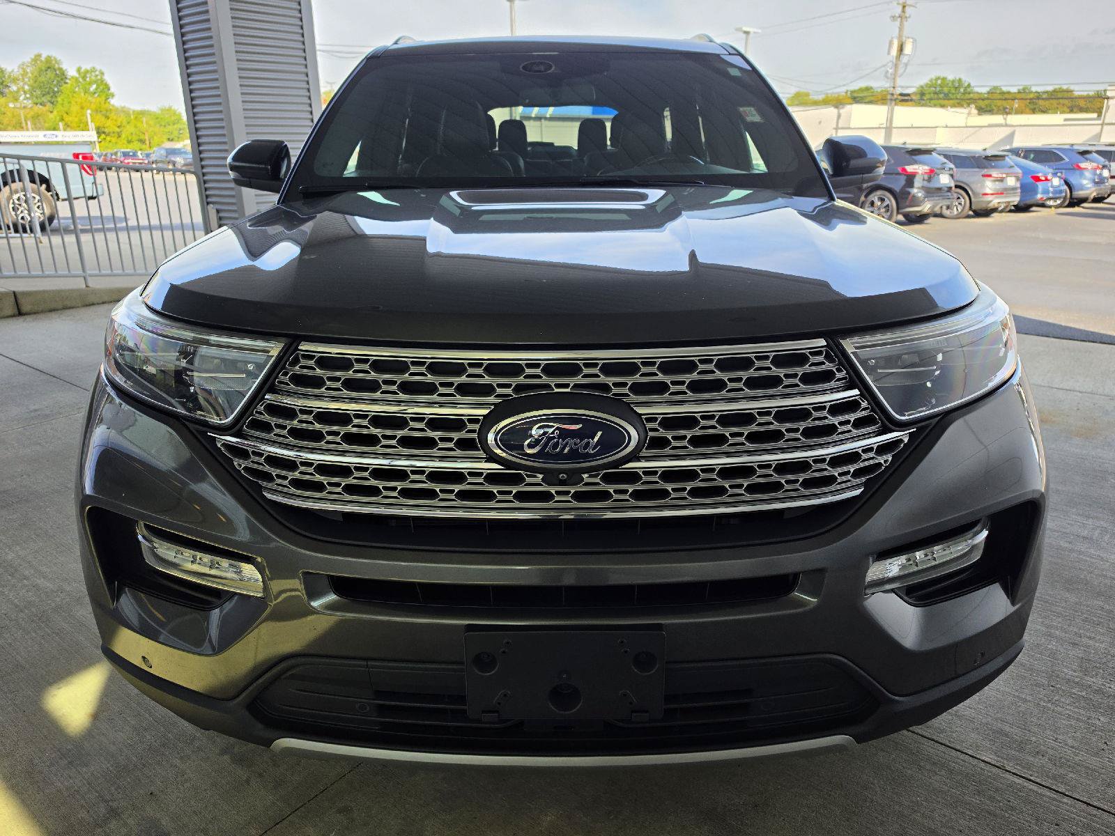 Used 2020 Ford Explorer Limited AWD/4WD image 5
