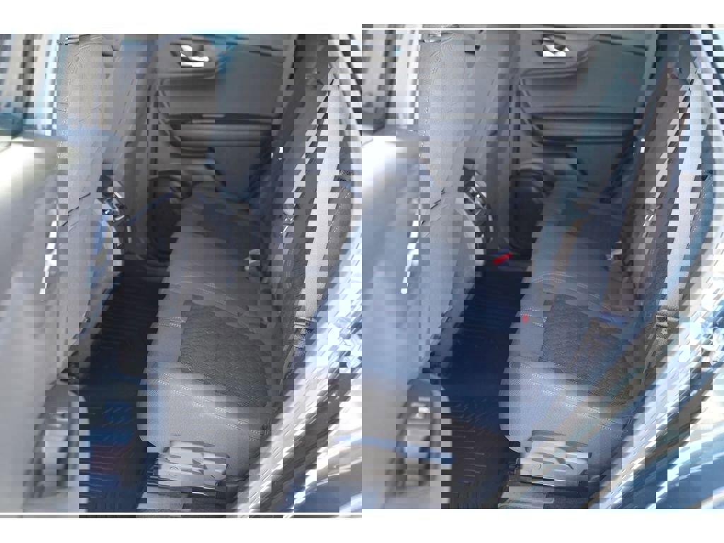 Used 2020 Chevrolet Blazer LT image 11