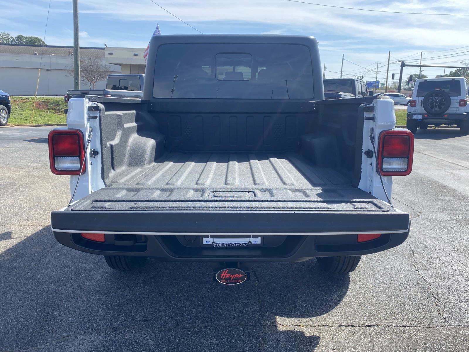 Certified 2023 Jeep Gladiator Sport image 5