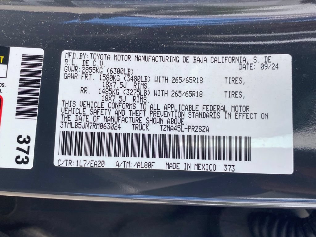 Used 2024 Toyota Tacoma TRD Sport w/ TRD Sport Premium Package AWD/4WD image 21