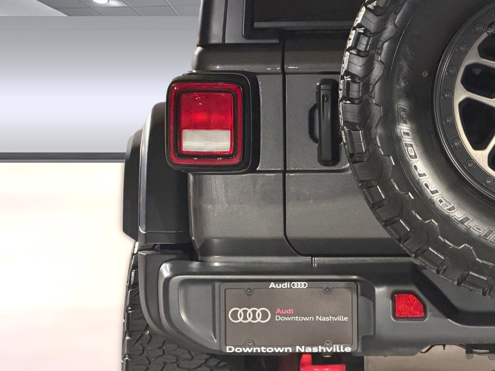 Used 2023 Jeep Wrangler Unlimited Rubicon w/ Xtreme 35 Tire Package image 12