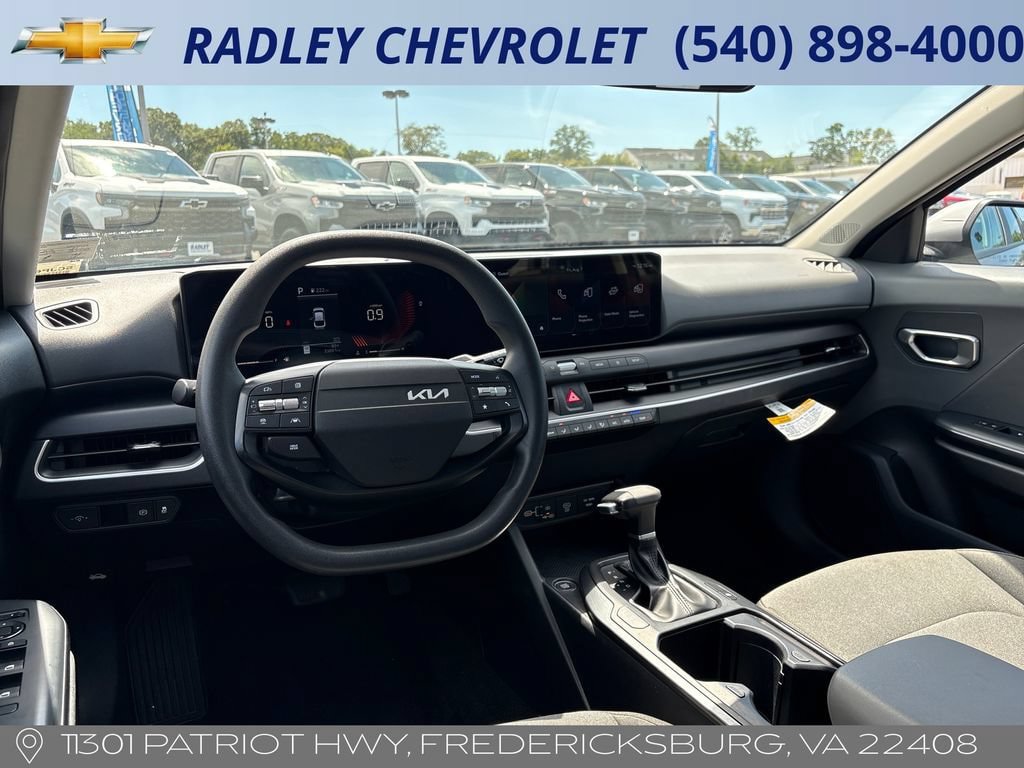 Used 2025 Kia K4 FWD image 13