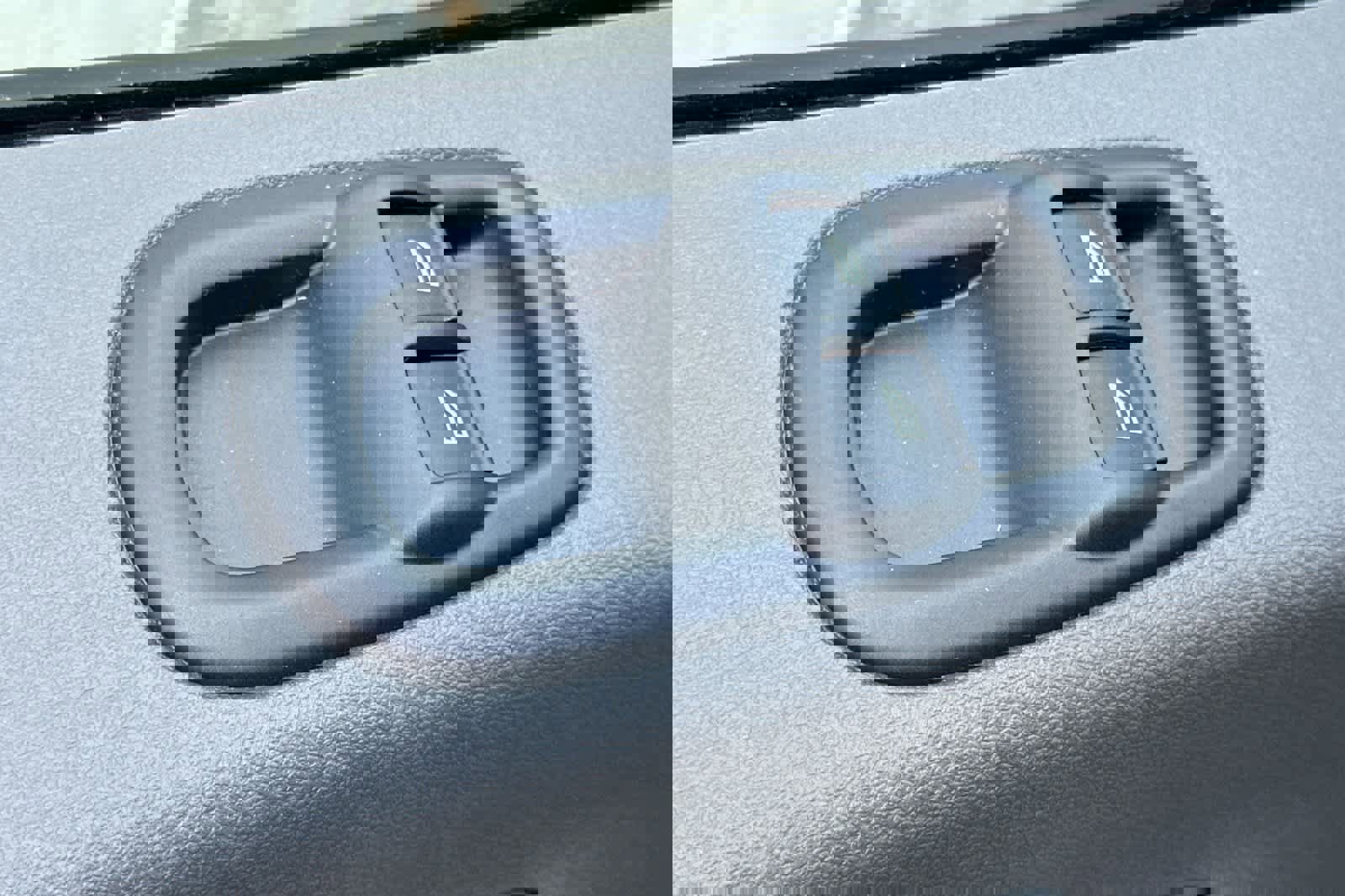 New 2026 Ford Transit 250 148 Medium Roof w/ Load Area Protection Package image 13