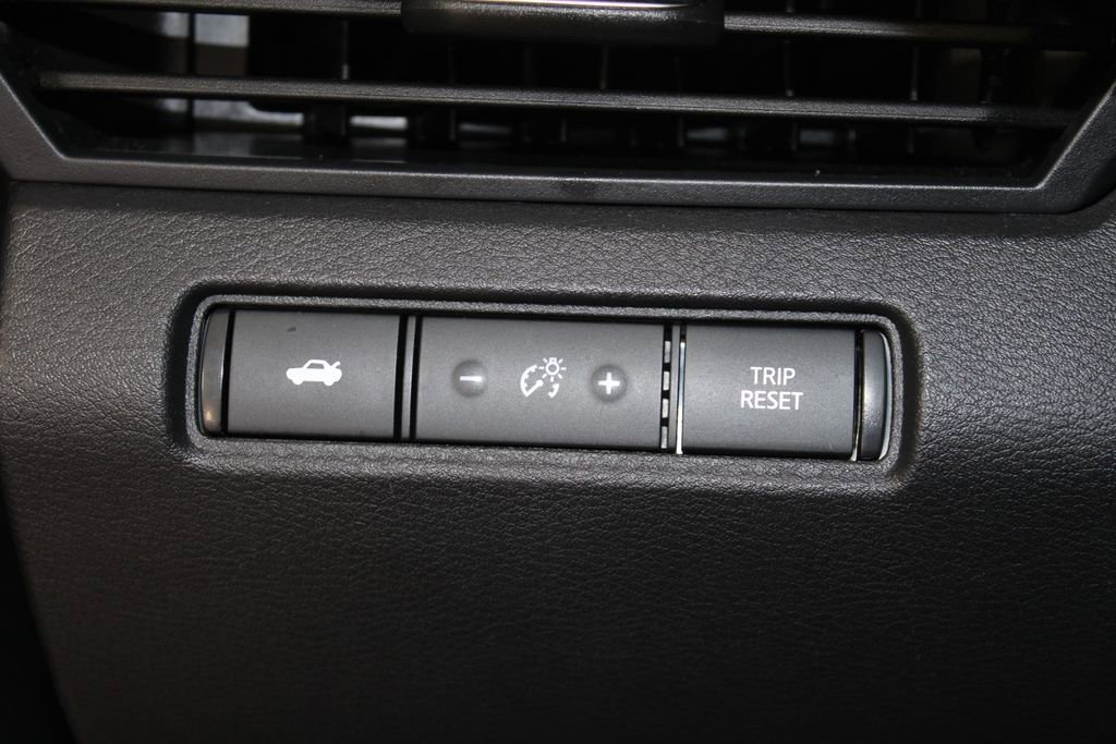 Used 2024 Nissan Altima 2.5 SV image 38