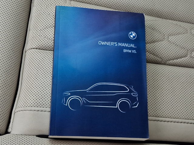 Certified 2024 BMW X5 M60i AWD/4WD image 33