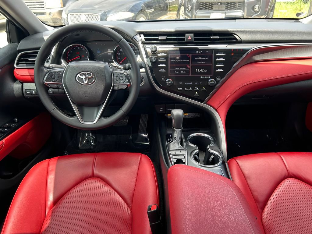 Used 2019 Toyota Camry XSE FWD image 15