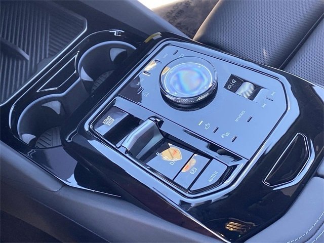 New 2025 BMW 530i w/ M Sport Package RWD image 30