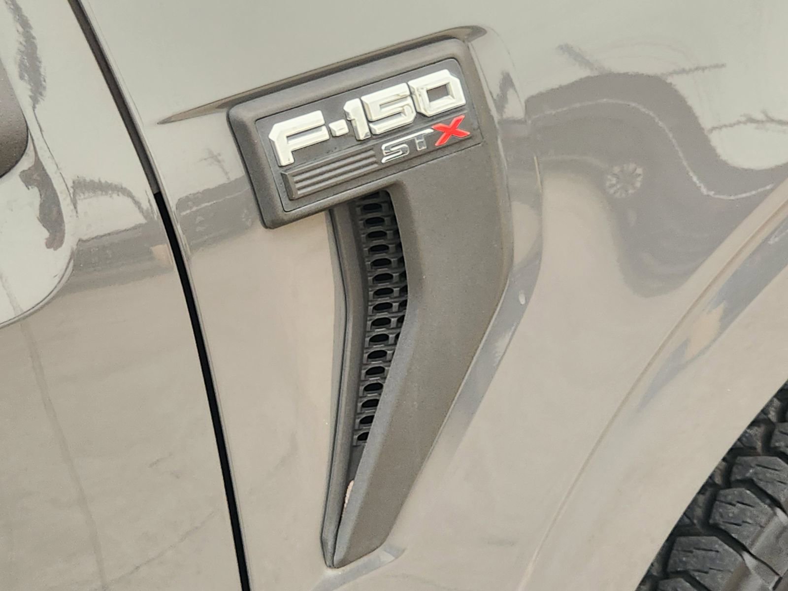 Used 2021 Ford F150 XL w/ STX Appearance Package RWD image 13