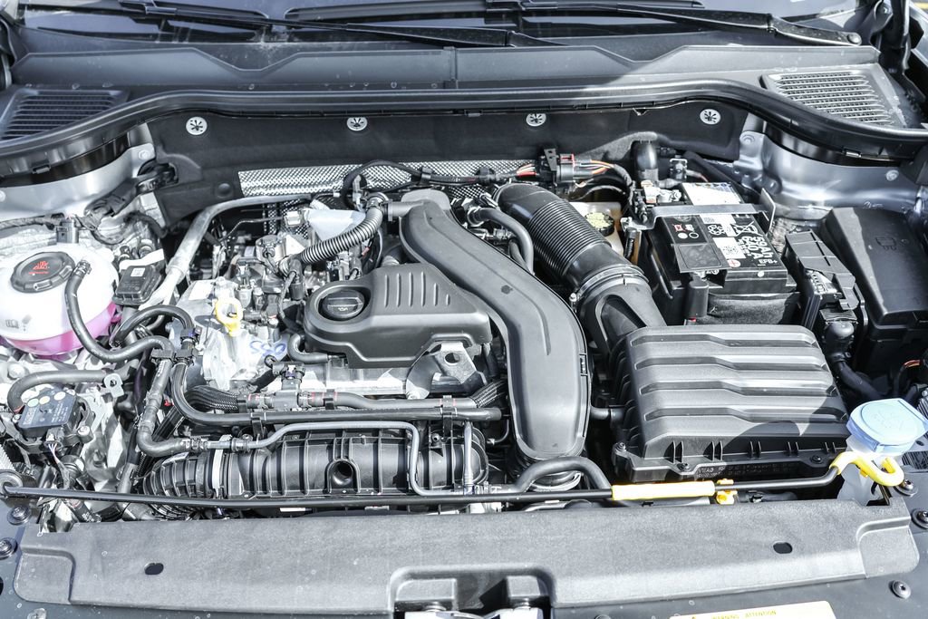 New 2025 Volkswagen Taos SE image 46