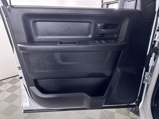 Used 2024 RAM 3500 Tradesman w/ Chrome Appearance Group image 23