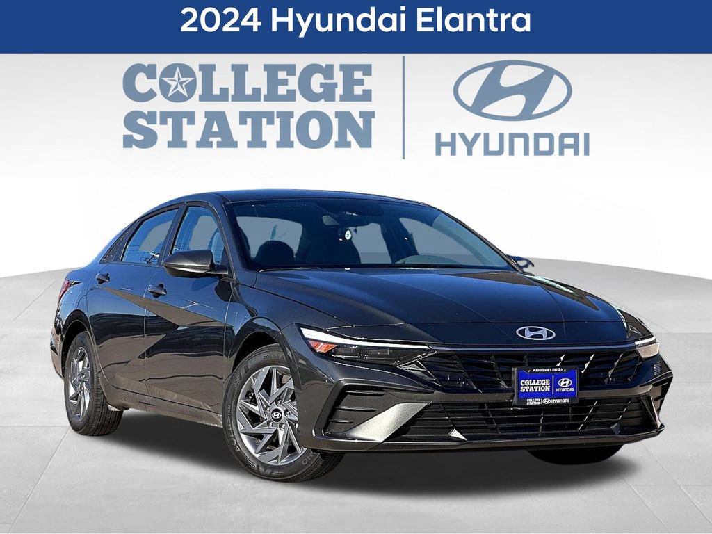 Used 2024 Hyundai Elantra SEL FWD image 1