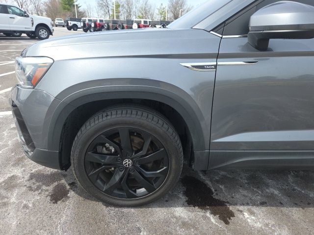 Used 2022 Volkswagen Taos SE image 15