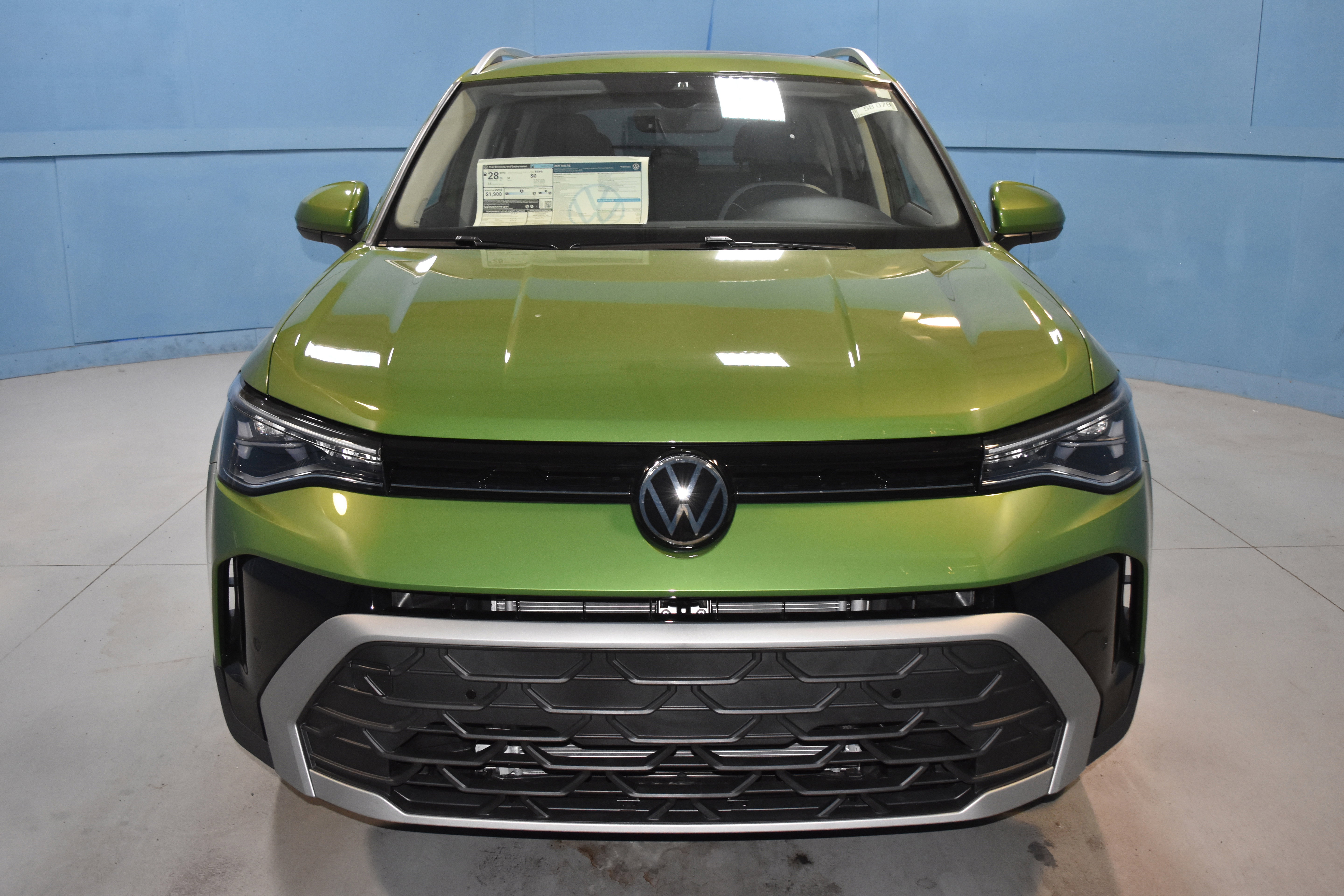 New 2025 Volkswagen Taos SE image 19