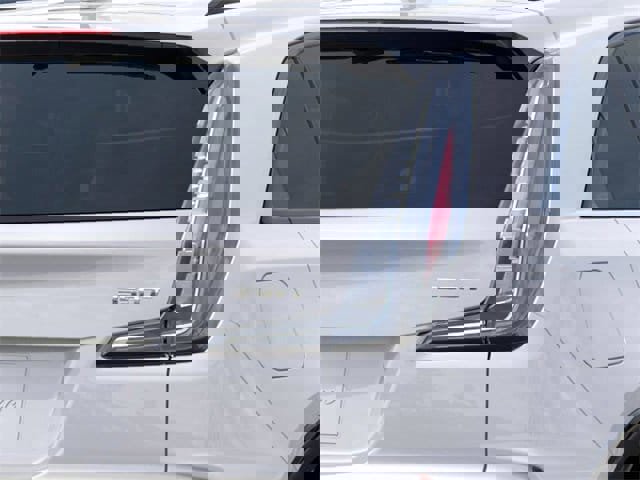 New 2025 Cadillac XT4 Sport w/ Technology Package image 11