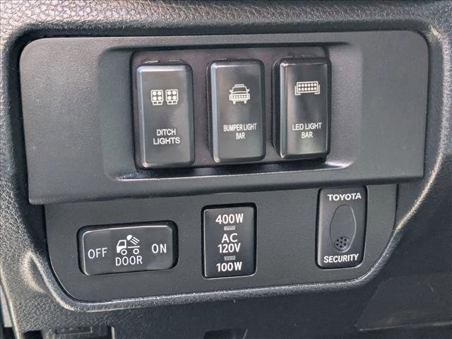 Used 2016 Toyota Tacoma TRD Off-Road image 20