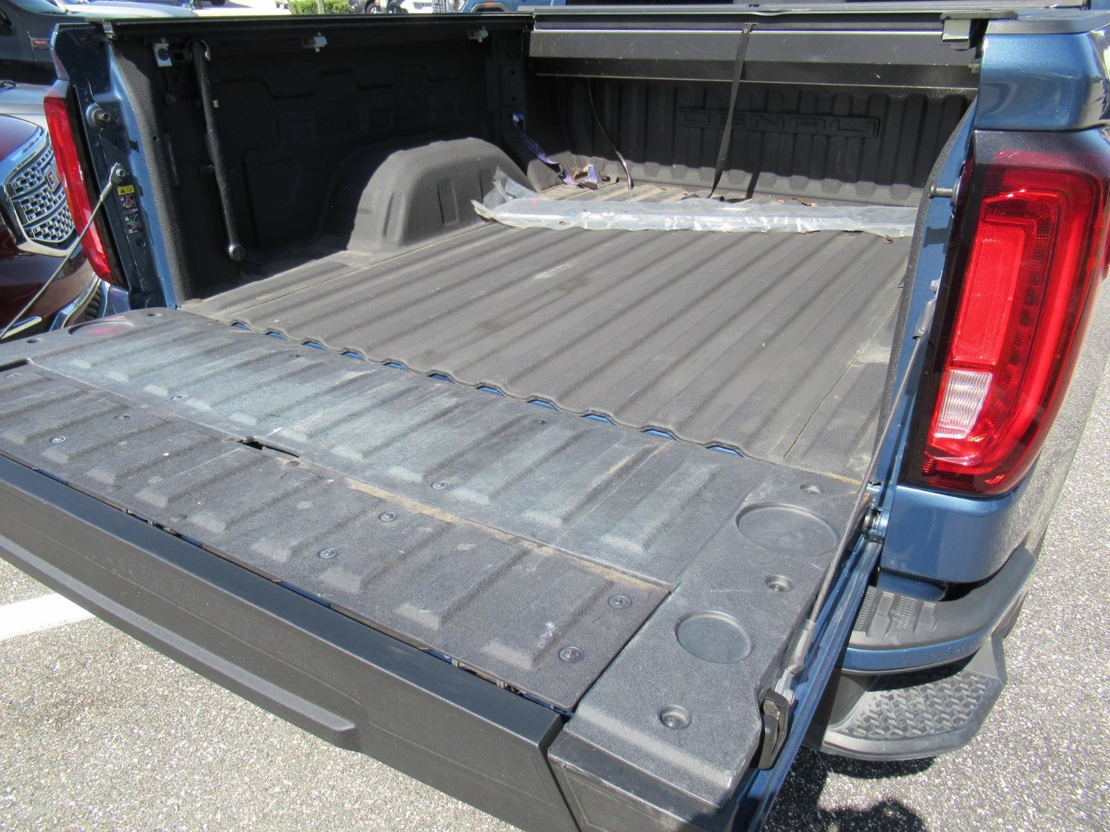 Used 2024 GMC Sierra 1500 Denali w/ Denali Reserve Package RWD image 35