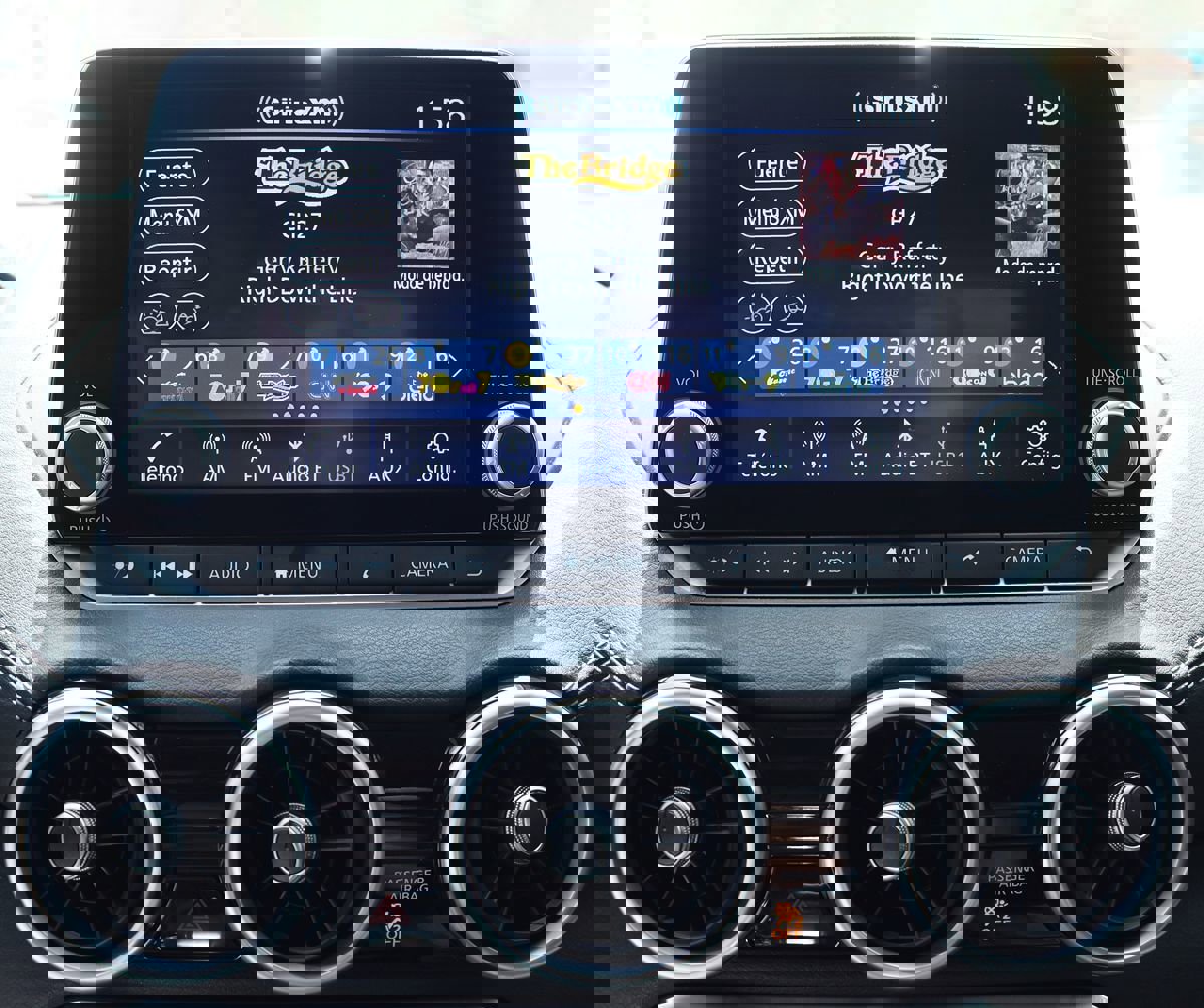 Used 2025 Nissan Sentra SV image 49