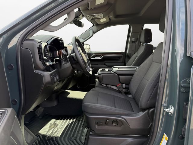Used 2025 Chevrolet Silverado 1500 LT image 9