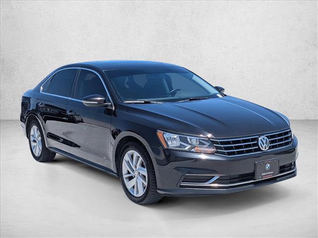 Used 2018 Volkswagen Passat 2.0T SE FWD image 3