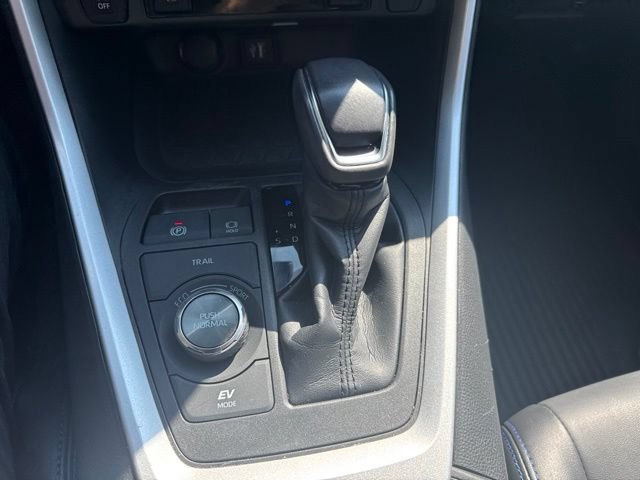 Used 2023 Toyota RAV4 XSE AWD/4WD image 13