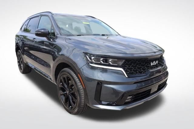 Used 2023 Kia Sorento SX AWD/4WD image 3