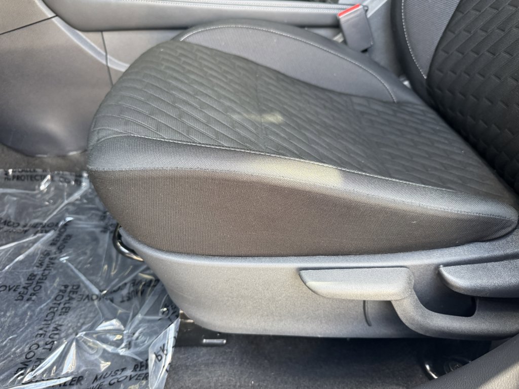 Used 2023 Nissan Kicks SV image 27