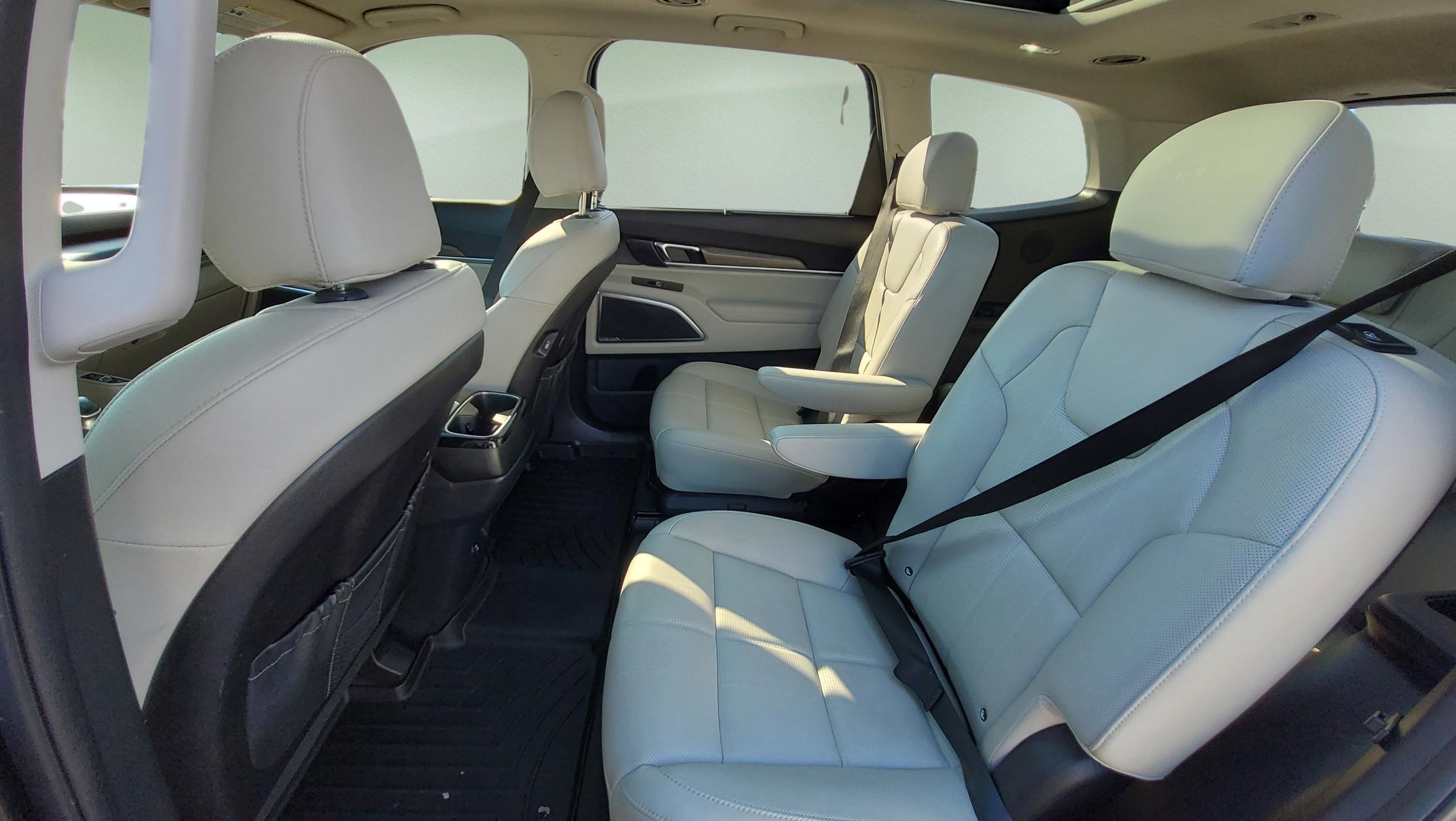 Used 2021 Kia Telluride SX w/ Nightfall Edition Package image 15