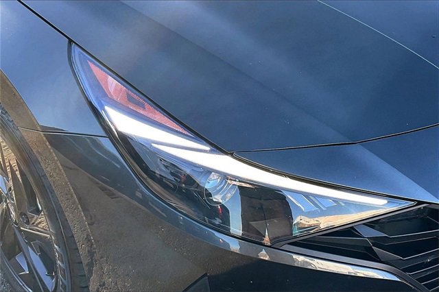 Used 2021 Hyundai Elantra SEL w/ Convenience Package image 29