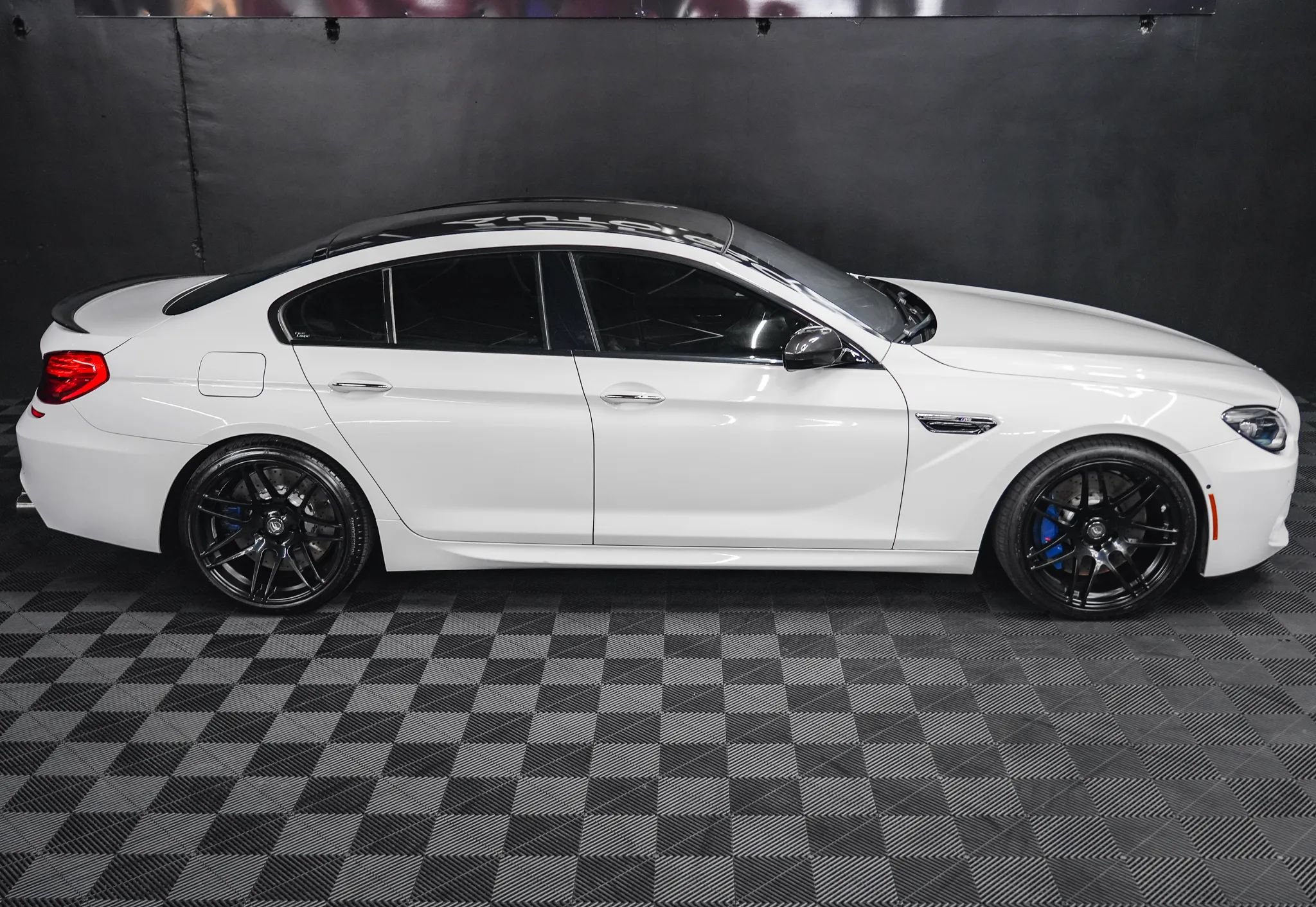 Used 2016 BMW M6 Gran Coupe w/ Executive Package RWD image 19