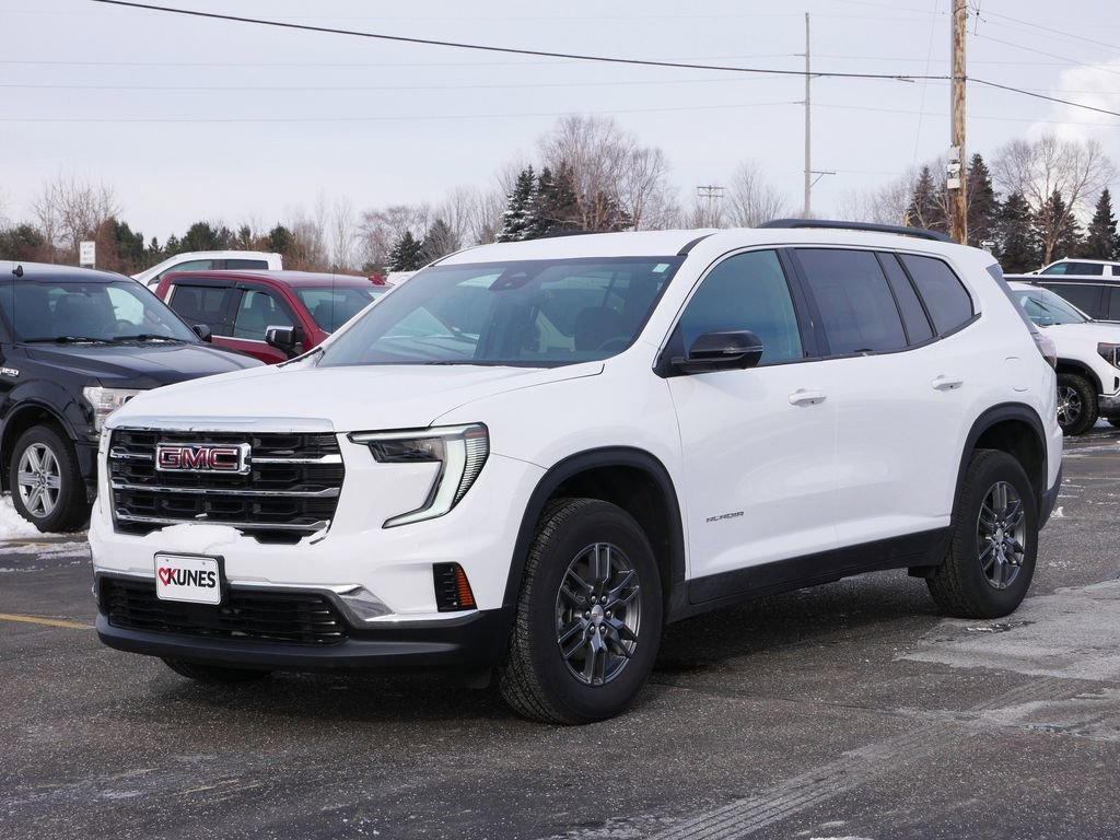 Used 2025 GMC Acadia Elevation image 3