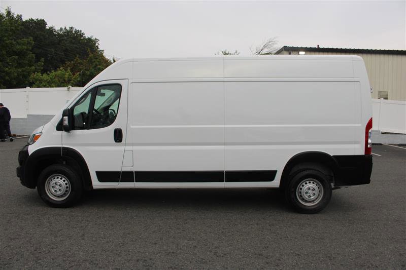 Used 2024 RAM ProMaster 2500 w/ Safety Group image 5