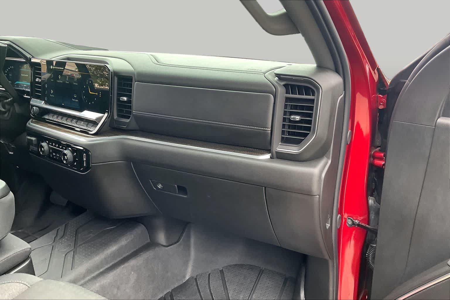 Used 2026 Chevrolet Silverado 1500 RST w/ RST Select Package AWD/4WD image 18