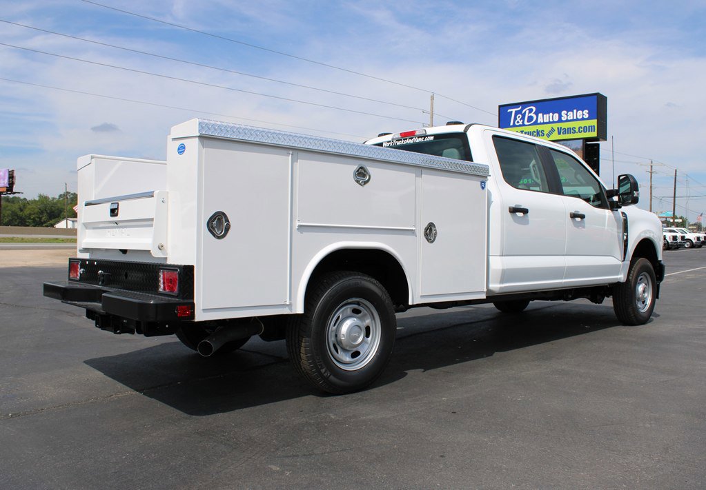 Used 2025 Ford F250 XL image 5