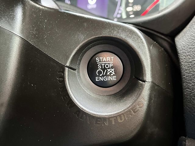 Used 2020 Jeep Renegade Sport image 33