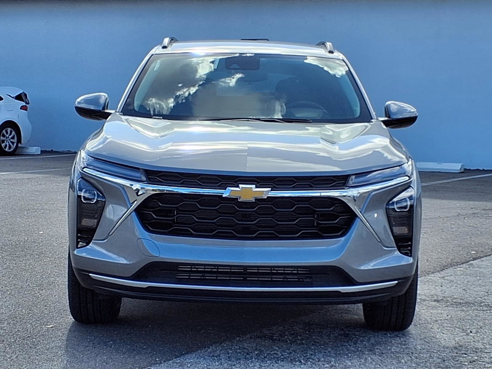 New 2026 Chevrolet Trax LT w/ Driver Confidence Package image 2