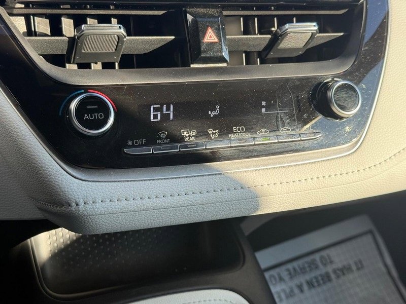 Used 2022 Toyota Corolla SE image 20