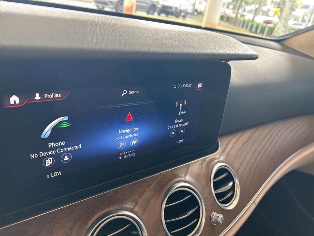 Used 2022 Mercedes-Benz E 350 4MATIC Sedan image 12