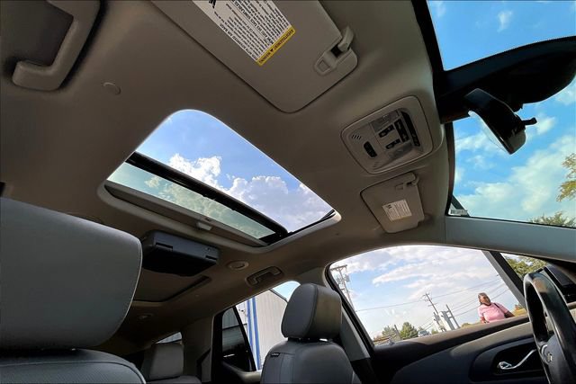 Used 2020 Chevrolet Traverse Premier w/ LPO, Floor Liner Package image 22