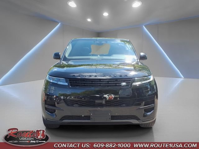 Used 2025 Land Rover Range Rover Sport SE AWD/4WD image 9
