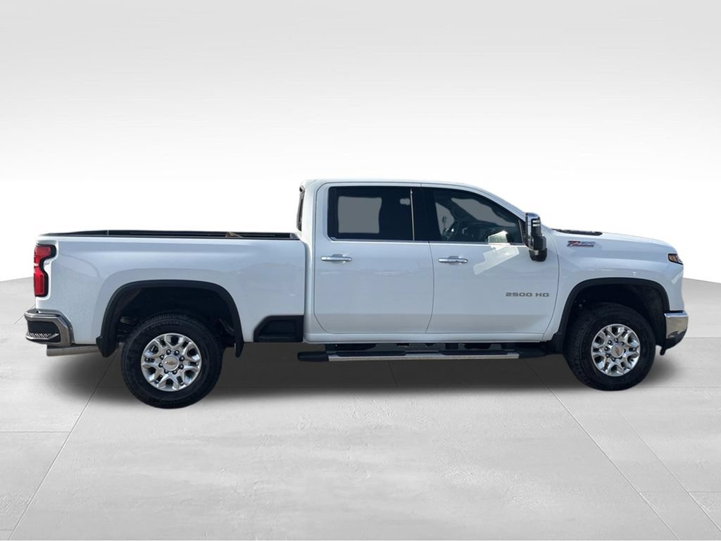 New 2026 Chevrolet Silverado 2500 LTZ w/ LTZ Plus Package AWD/4WD image 8