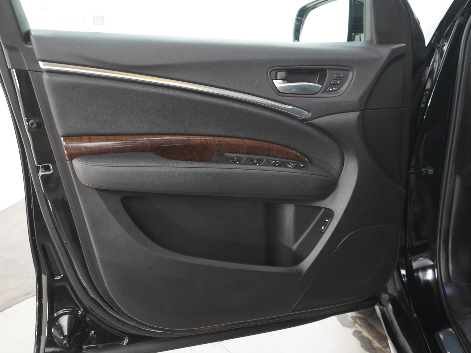 Used 2018 Acura MDX SH-AWD image 21