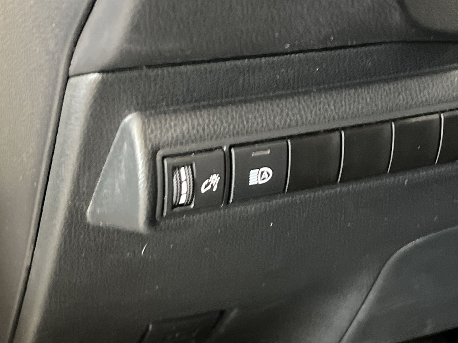 Used 2024 Toyota Corolla LE FWD image 37