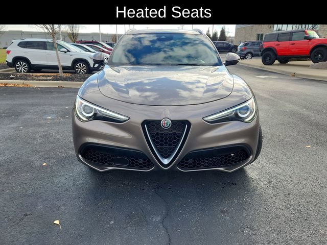 Used 2019 Alfa Romeo Stelvio Ti Lusso w/ Quick Order Package 22X Lusso image 2