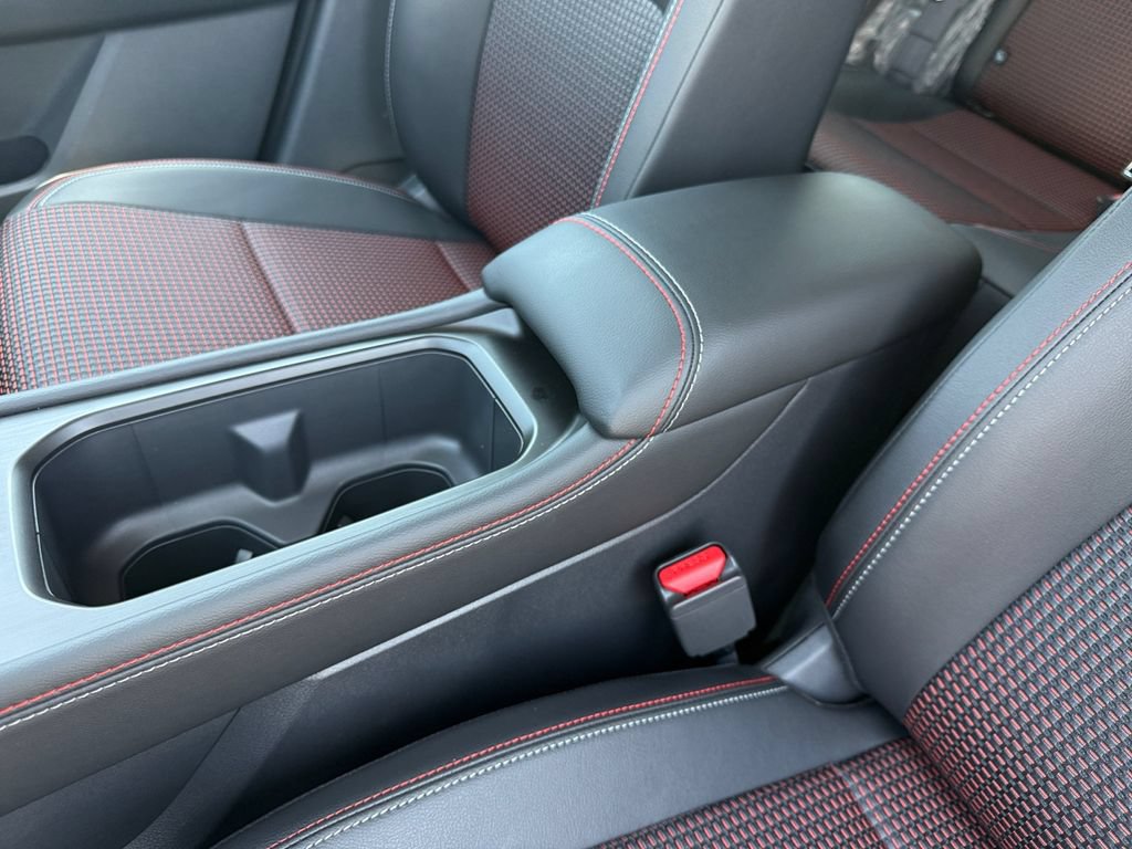 New 2026 Nissan Kicks SR AWD/4WD image 23