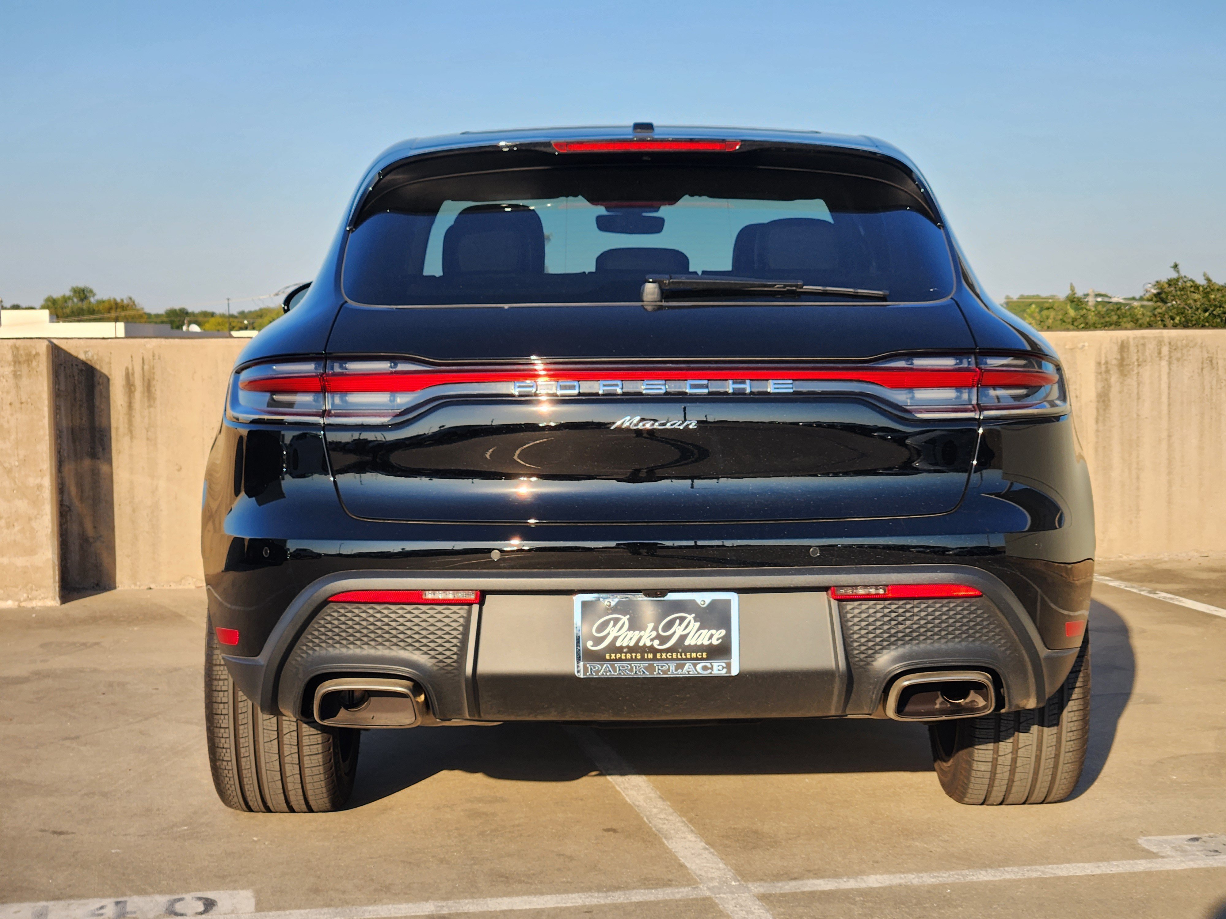 Certified 2026 Porsche Macan AWD/4WD image 7