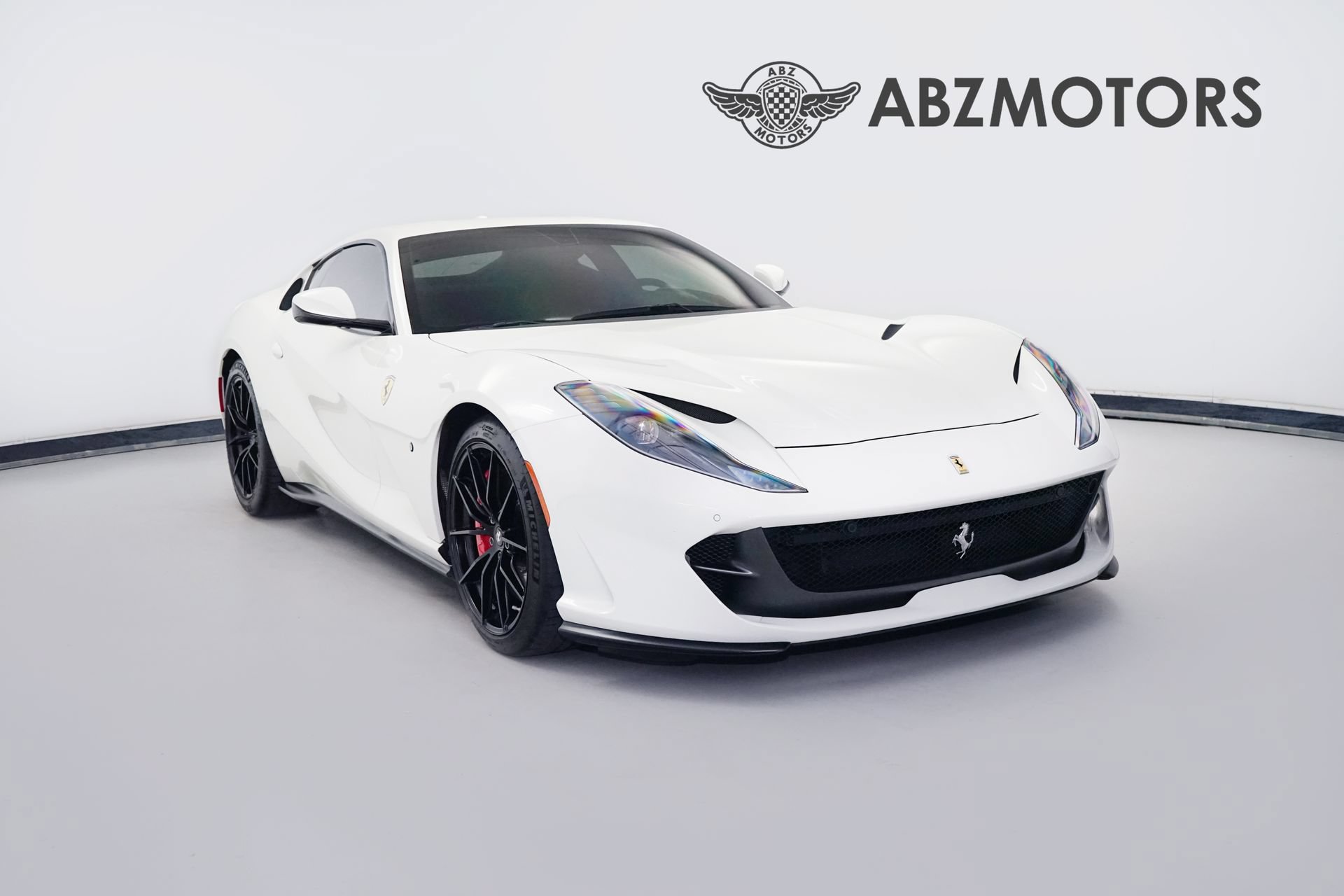Used 2019 Ferrari 812 Superfast RWD image 1