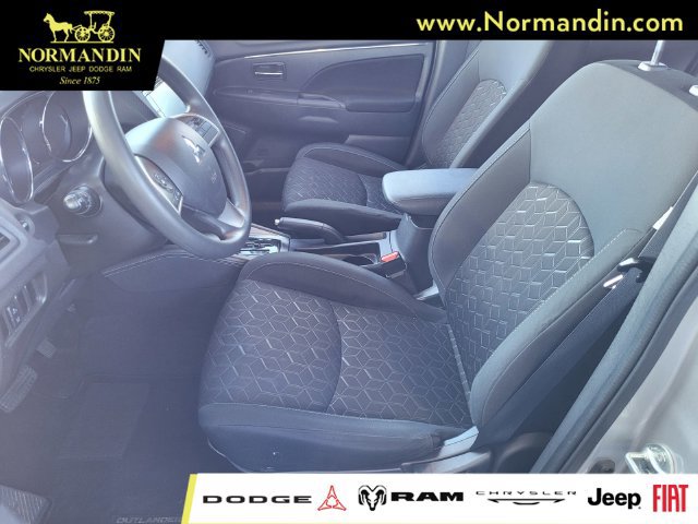 Used 2024 Mitsubishi Outlander Sport ES AWD/4WD image 16