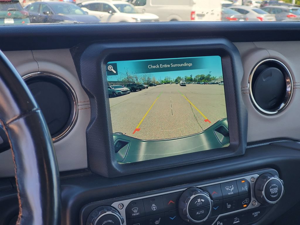 Used 2021 Jeep Gladiator Overland AWD/4WD image 24